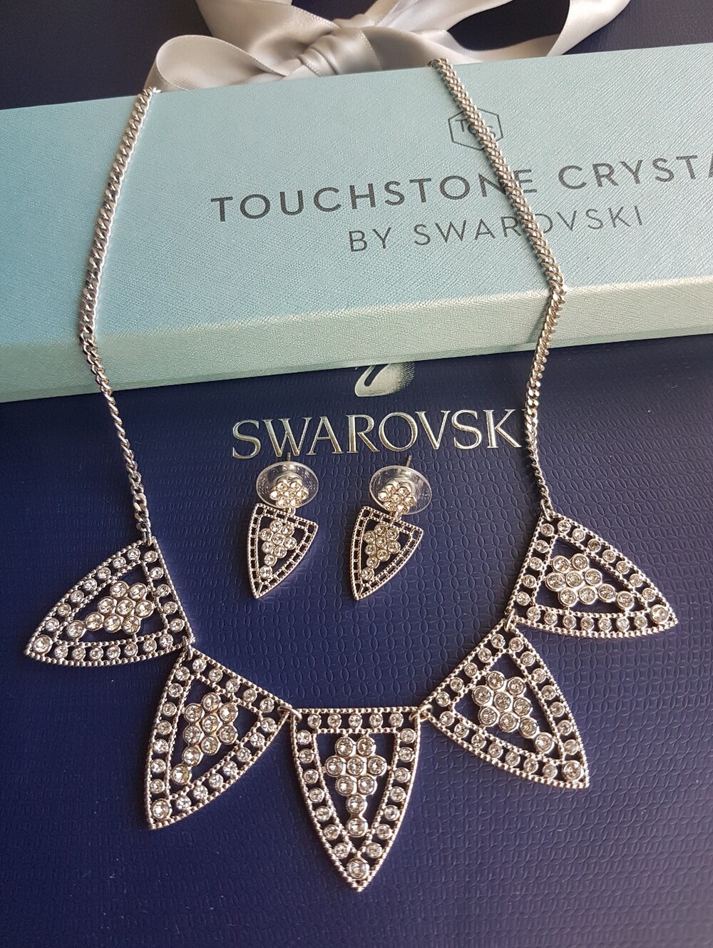 AUTHENTIC Swarovski Touchstone Shield Necklace & Earrings SET NIB